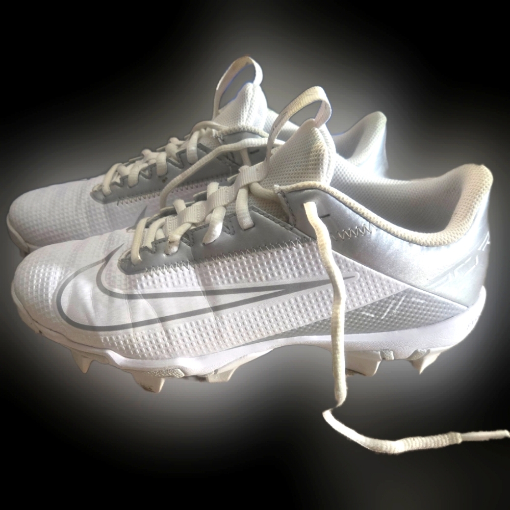 Pre-owned size 5.5Y Nike Vapor Fastflex Cleats.DH5089-102